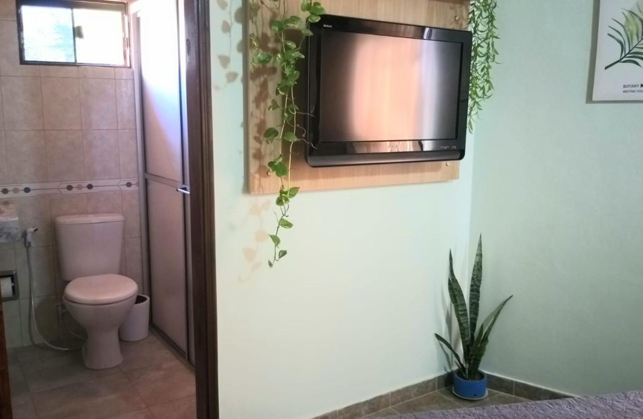 Bed and Breakfast Saiyu Aeropuerto Luque Exterior foto